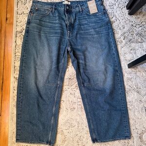 BRAND NEW— Madewell- The Darted Barrel- Leg Jeans